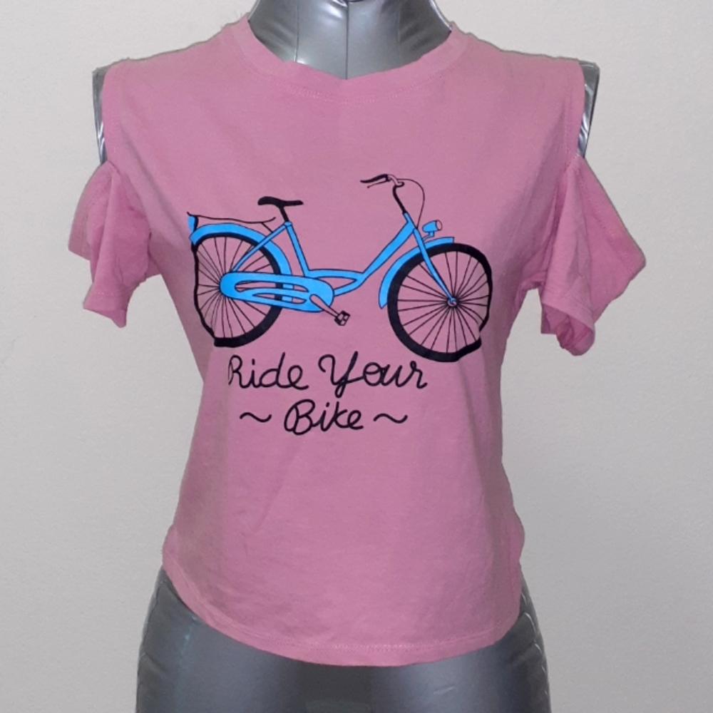 Off Shoulders Graphic Print Crop Top